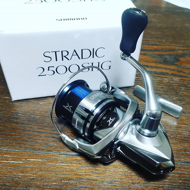 シマノ 19 ストラディック 2500SHG SHIMANO STRADIC