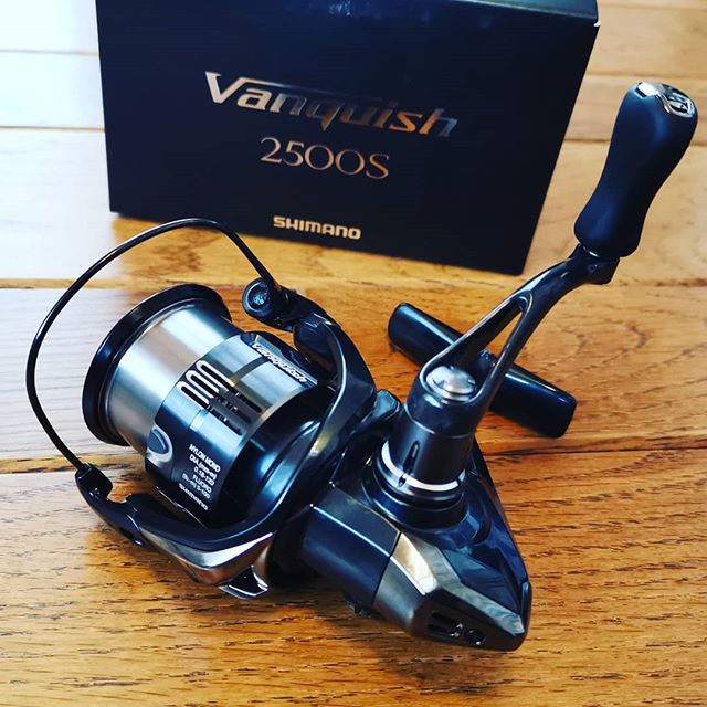 シマノ(SHIMANO) スピニングリール 19 ヴァンキッシュ 2500S バス用